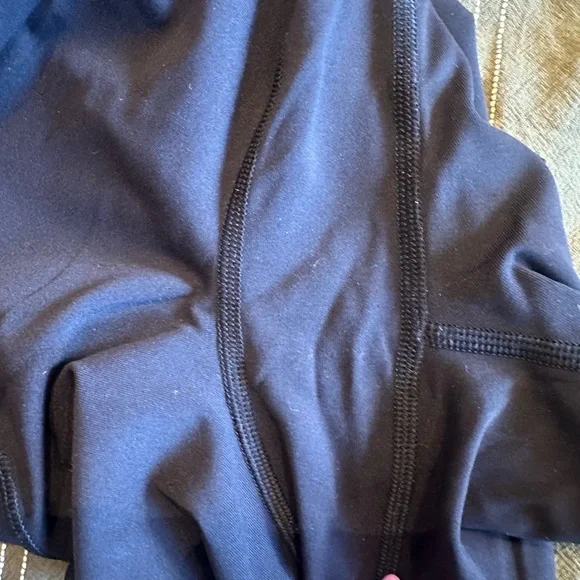 Lululemon Align High-Rise Crop Leggings 23” with Pockets Black Size 4 - Picture 9 of 11